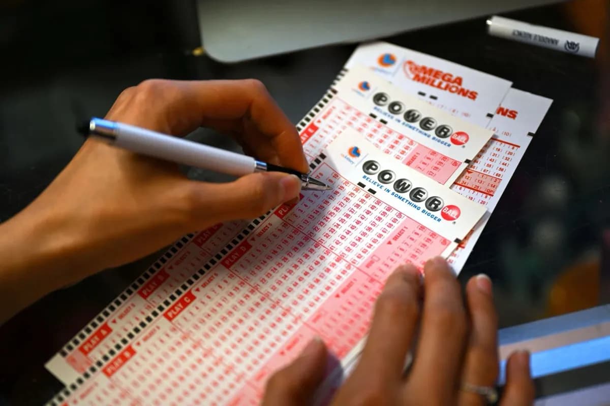 Unclaimed $50 Million Jackpot Sparks $80 Million Frenzy in Australia