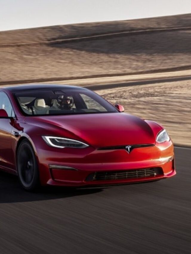 Tesla Model S : 2024 Electric Luxury Driving Car