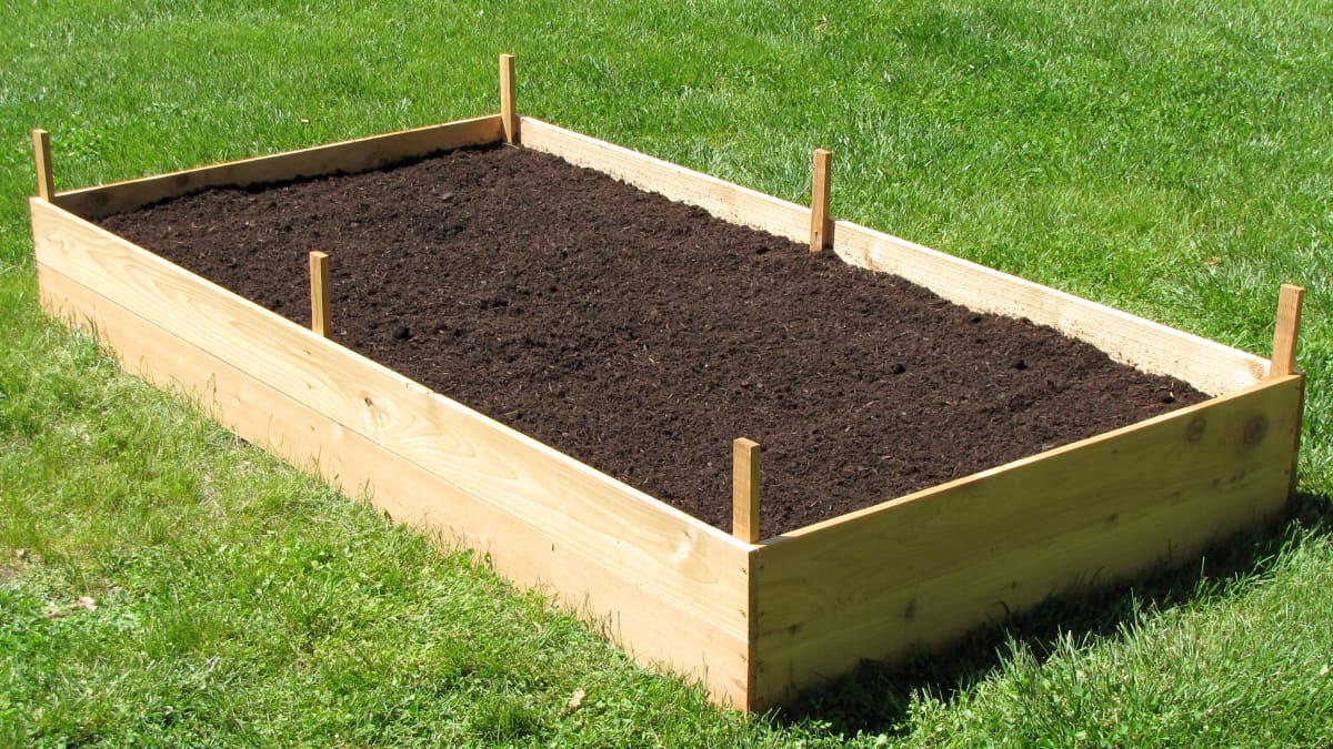 How to build raised garden beds