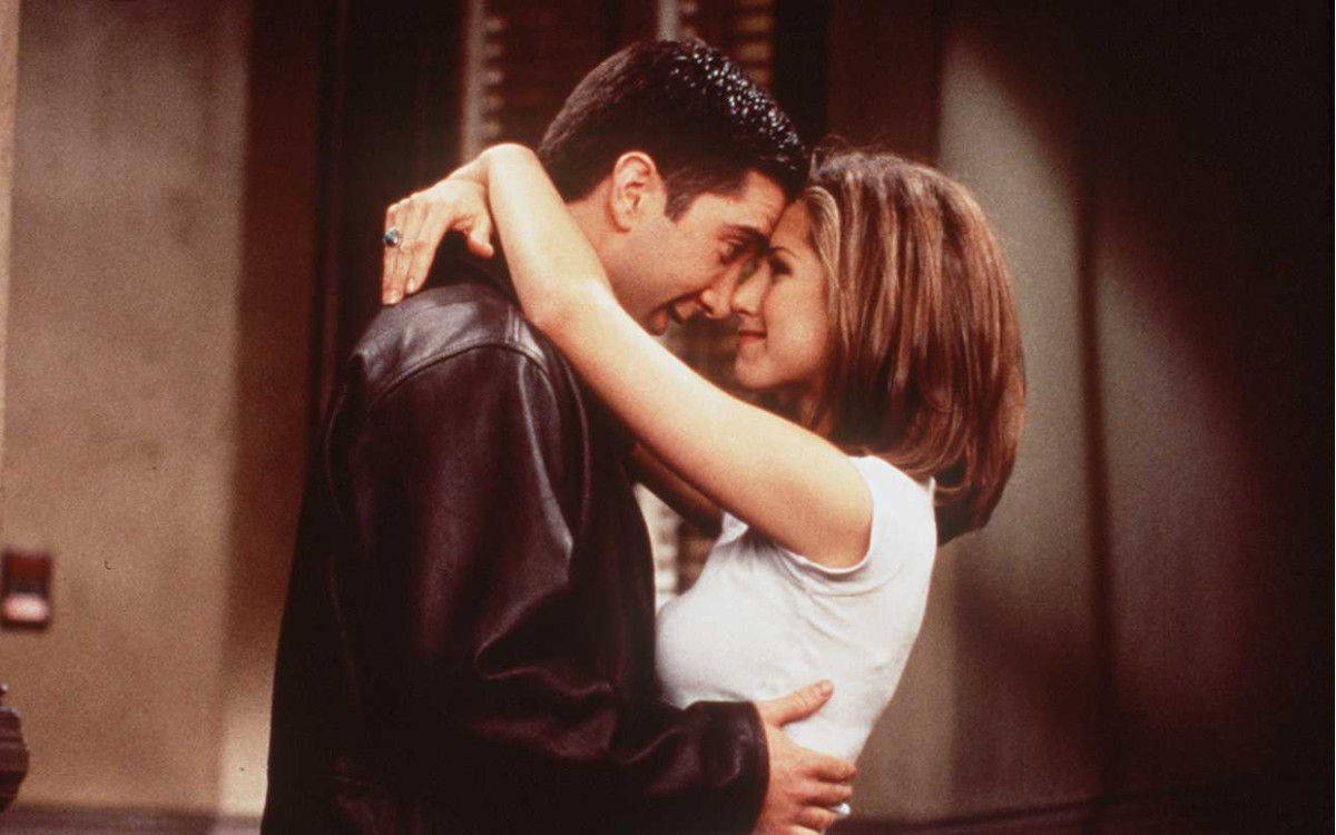 David Schwimmer and Jennifer Aniston reunite in a Super Bowl 2024 commercial when Ross meets Rachel